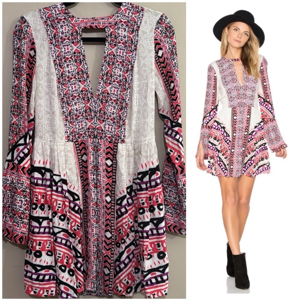 FREE  PEOPLE  BOHO  KEY HOLE  TEGAN BOARDER PRINTED MINI DRESS  Sz 2